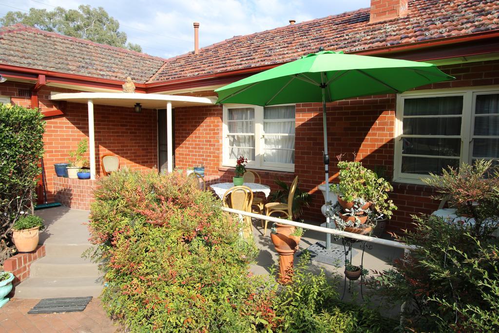 The Evergreen Bed And Breakfast Kanberra Dış mekan fotoğraf